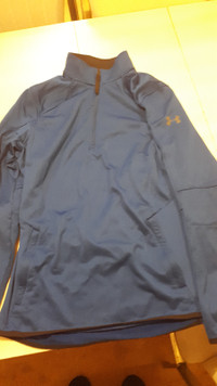 Under Armour mens pull over sweater