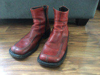 Nex -Tech Mens Italian Boots- Leather- Rare- Mint- Size 9