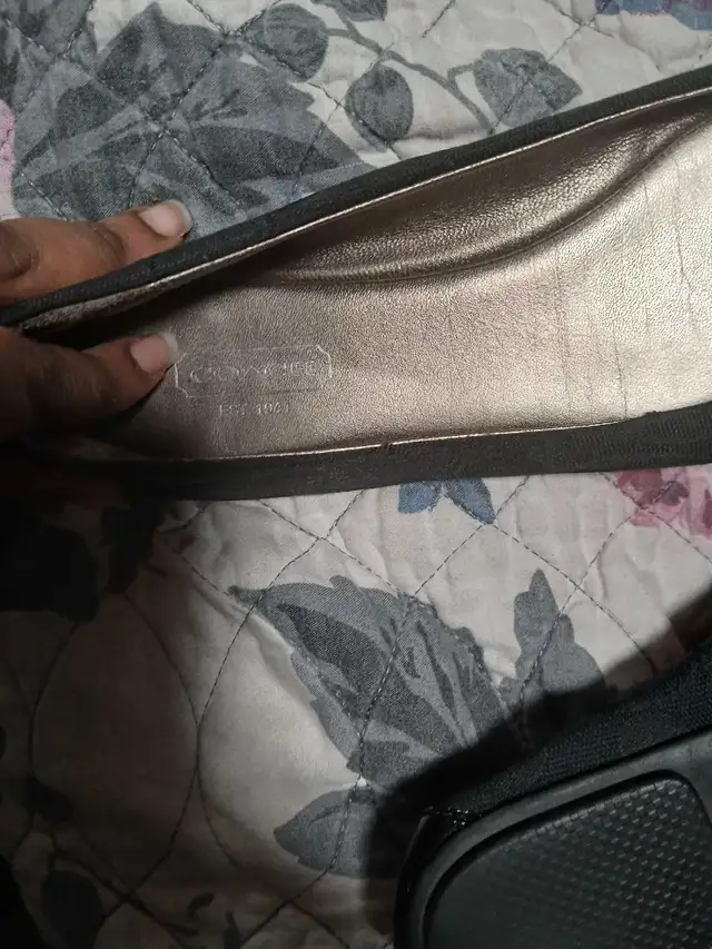 coach shoes woman size 7 in Women's - Shoes in City of Toronto - Image 4