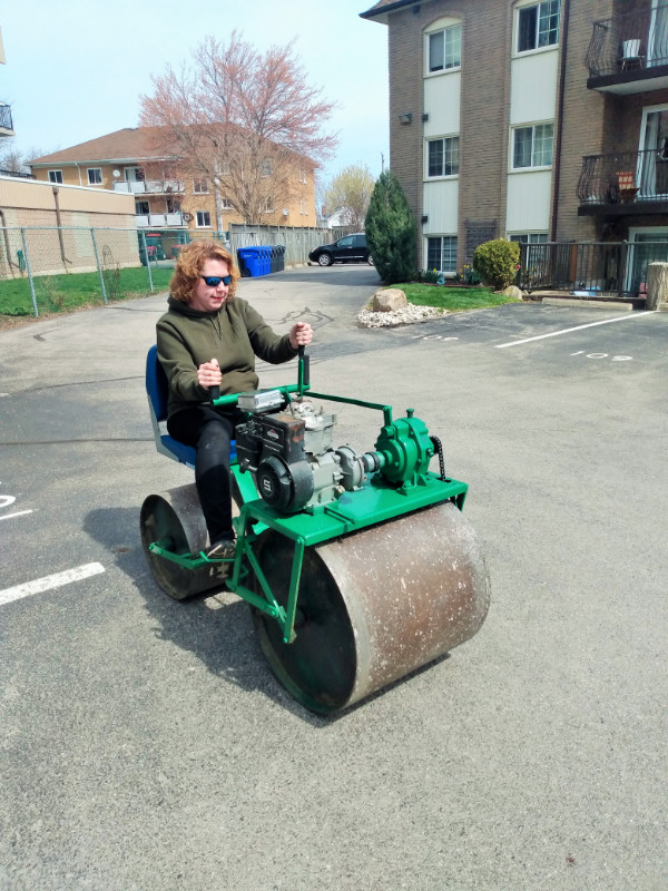 brutis lawn roller in Other in St. Catharines