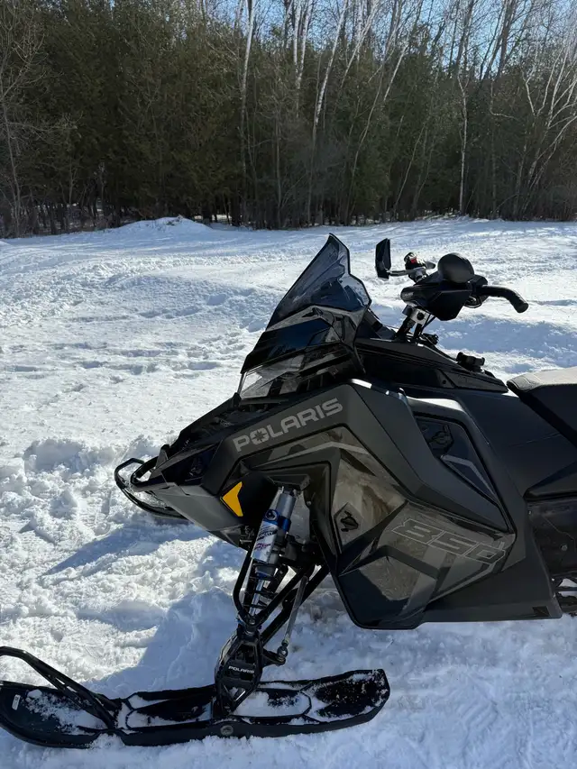 2023 Polaris Switchback Assault 850 in Snowmobiles in Ottawa - Image 5