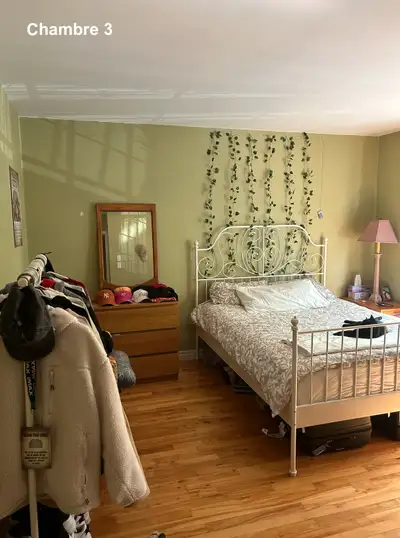 Chambre à louer 650$/mois à côtes des neiges