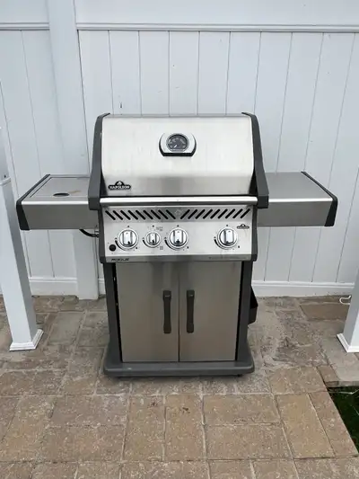 Napoleon BBQ mdl 425SB, View more