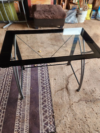 Glass reading table