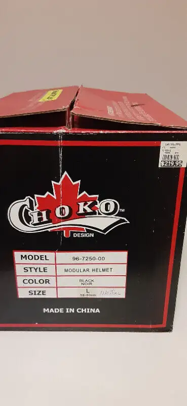 A servi 1 journée seulement. Casque modulaire hemlet noir. marque Choko. Prix neuf 219.95 plus tx