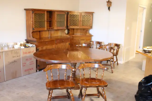 SOLID MAPLE DINING SET475021197601689602