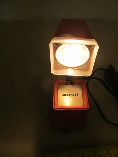 Vintage Well-Lite Pyramid Shape Adjustable Desk Lamp Corded, View more