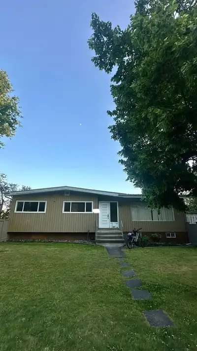 ‼️RENOVATED BASEMENT SUITE‼️ 4 bedrooms, 2 baths UNFURNISHED located in Vancouver, Argyle Street are...
