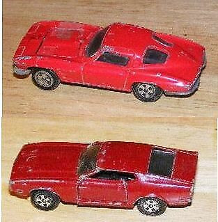 Ertl Corvette Stingray, Mustang Mach 1 lot 2 dans Art et objets de collection  à Longueuil/Rive Sud