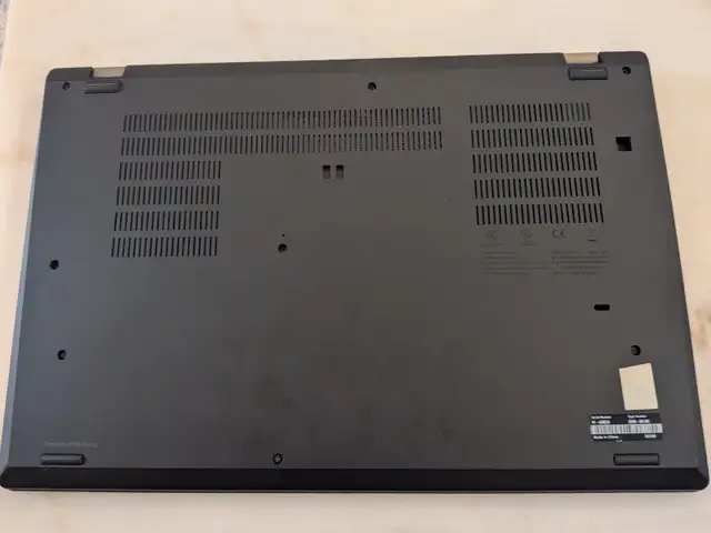 Lenovo ThinkPad P15s Gen 2 16GB/512GB i7 in Laptops in City of Montréal - Image 5