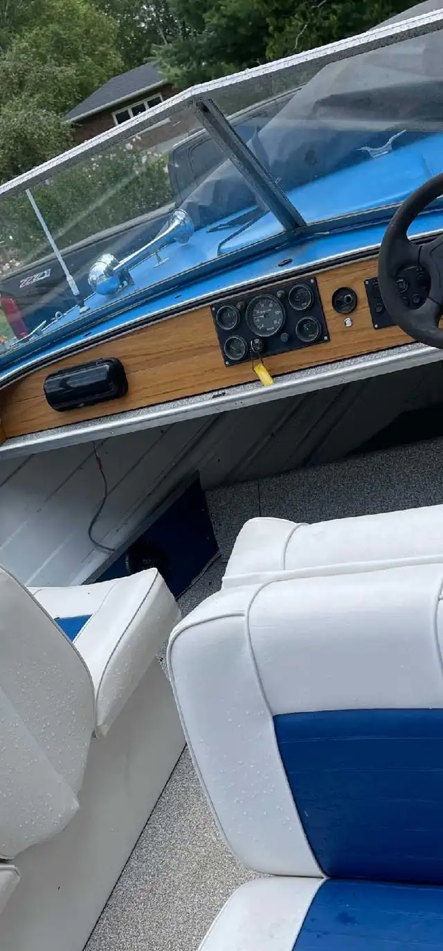 Starcraft Fishing Boat in Powerboats & Motorboats in London - Image 6