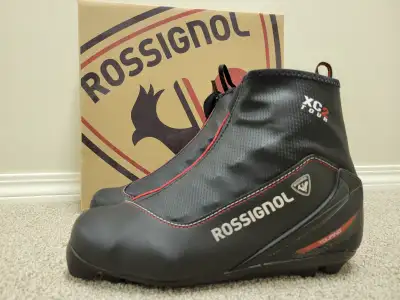Rossignol XC 2 Cross Country Ski Boots Size 41, View more
