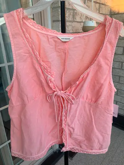 Lucky brand Regular price is 79.50 NEW tags still attached Available to meet in Kanata, Nepean or st...