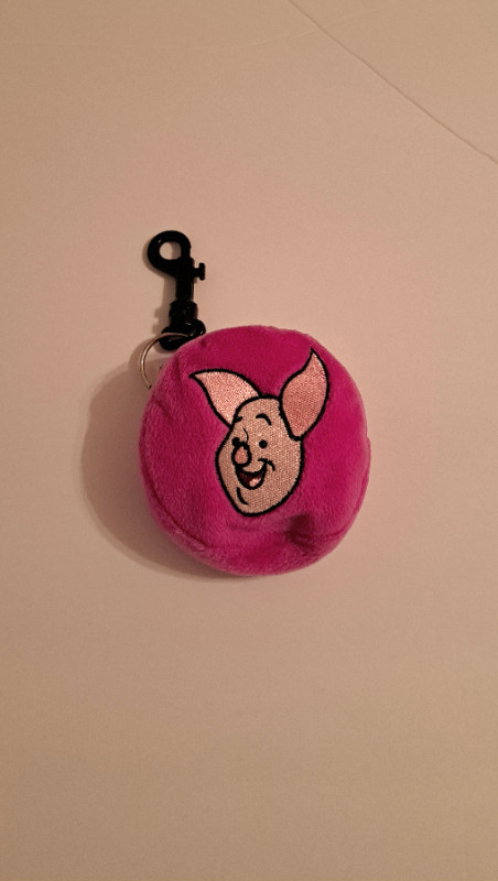 VINTAGE Walt Disney World Piglet Bean Bag Coin Purse in Arts & Collectibles in Windsor Region