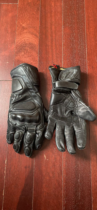 Motorcycle gloves 