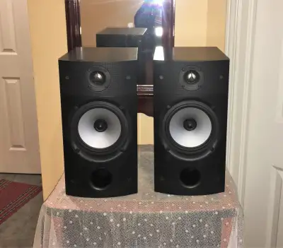 PSB Image 2B Bookshelf Speakers, Made in Canada, View more