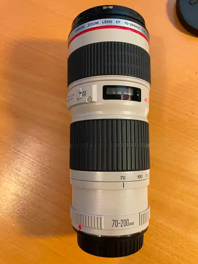 CANON Ef 70-200 f4 L USM Lens Purchased pre-pandemic for travel, only used rarely since then. Includ...