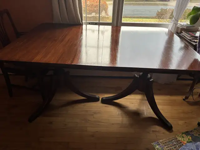 Antique table in Dining Tables & Sets in Bedford - Image 2