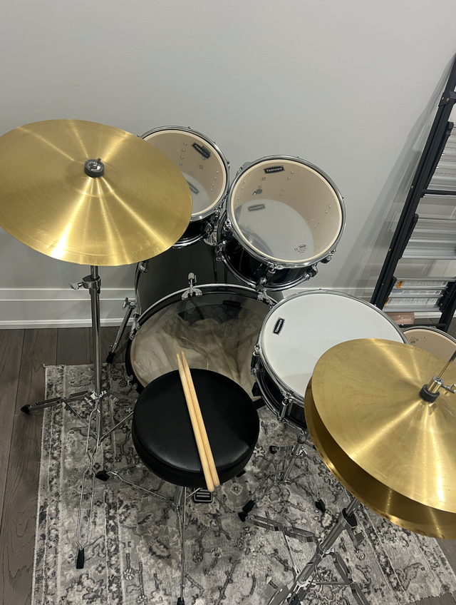 Tornado (Mapex) 5-Piece Drum Kit - with Cymbals and Hardware in Drums & Percussion in Mississauga / Peel Region - Image 6