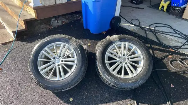 Pneus d'hiver Bridgestone 225/65R17 sur roues en alliage RTX in Tires & Rims in St-Georges-de-Beauce - Image 2