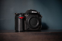 Nikon D7000 DSLR and nikon 18-105mm f3.5-5.6G ED DX