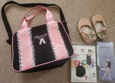 Young kids ballet tights ( 1-6yrs old) two new pairsfor $5. The bag and shoes are free. Pls txt me i...