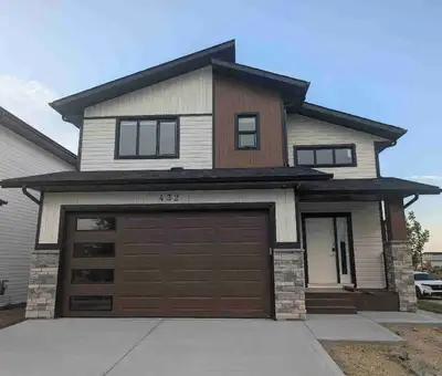 Newbuild lagerious home for rent