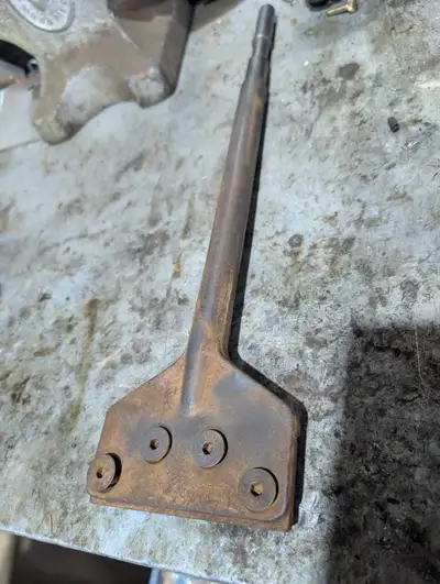 Have this hilti hammer drill 5 inch floor tile scrapper, it is used ,it is rusty and it still has lo...