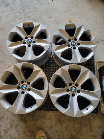 Set of 4 BMW 19-inch alloy rims $400 OBO..make me an offer need it gone asap