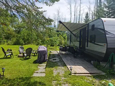 FINANCING AVAILABLE On Lot (can be sold off the lot) Inquire for details Sleeps up to 11 Comfortably...