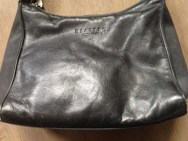 Kenneth Cole Reaction Woman's Black Leather Handbag Purse Bag in Women's - Bags & Wallets in Markham / York Region - Image 6