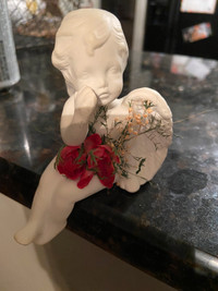 Cherub figurine 