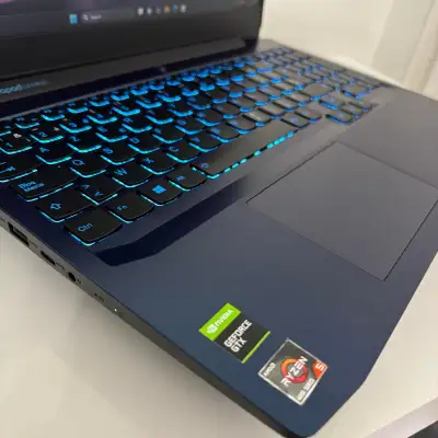" Lenovo IdeaPad Gaming 3 – un laptop équilibré pour jouer, créer ou étudier avec fluidité! Processe...