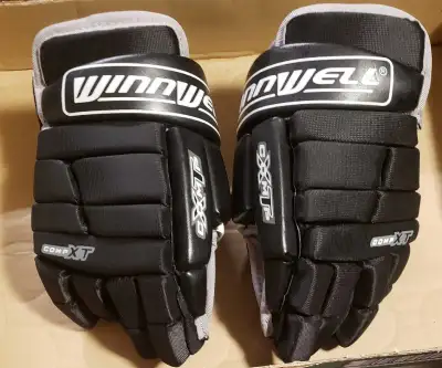 Brand New 11" Jr. Winnwell Hockey Gloves Never Worn, View more