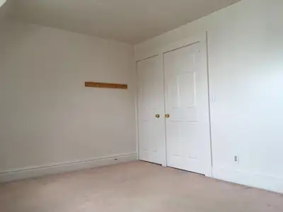 MALE ONLY - MASTER ROOM FOR RENT - 10 MINS TO DUPONT/BATHURST ST