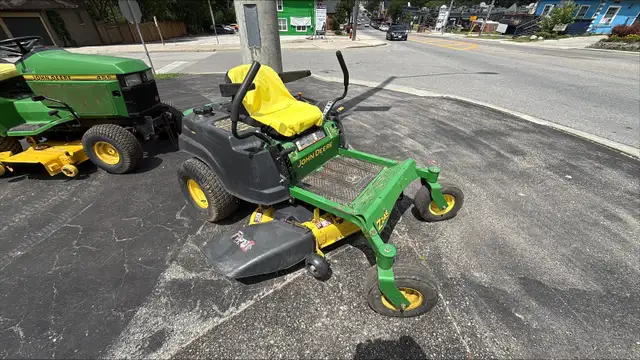 John Deere Z245 zero turn lawn mower in Lawnmowers & Leaf Blowers in Mississauga / Peel Region - Image 3