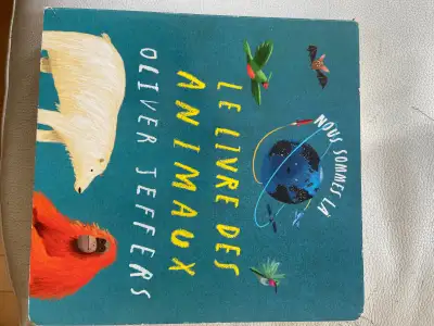 Superbe livre pour enfant Tout carton Nous sommes la Maison sans tabac