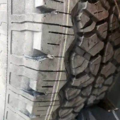 Spare tire 18" from 2004 to 2008 Fordf150 4x4 tire like new, rim rust but holds air $50.