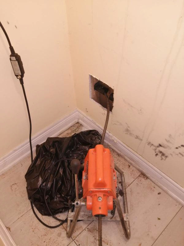 PLUMBING SERVICE DRAIN REPAIR ROUGH IN WASHROOM SUMP PUMP ISSUE in Plumbing in Hamilton - Image 3