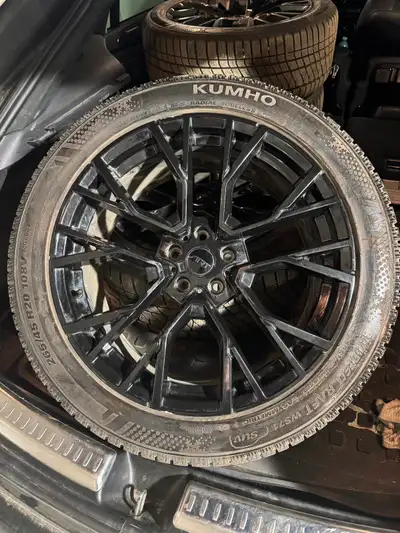 4 Kumo winter tires and gloss black ART rims 265/45 R20 , easily 90% of tread left, two sets of nuts...