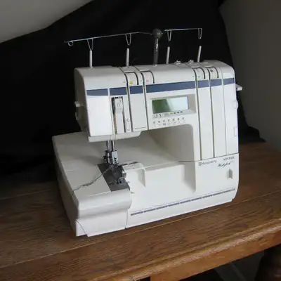 This machine has seen very little use since new. Has been kept in it's box for much of it's time. Th...