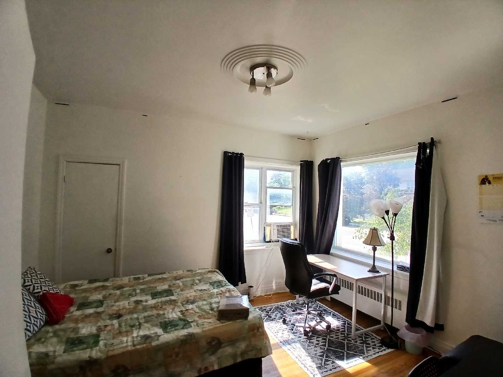 1470 Boulevard René-Lévesque O — photo 1