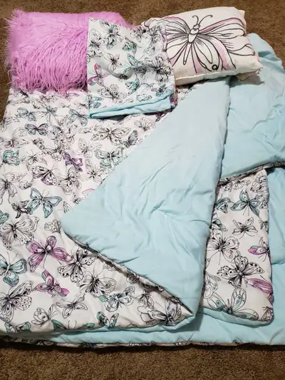 Double comforter set, View more