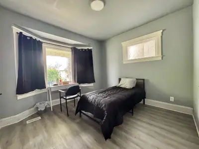 Private room for rent
