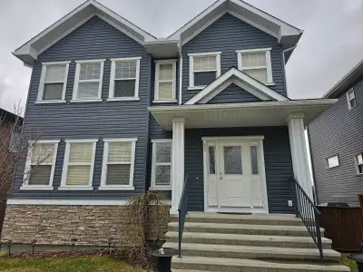 ~2000sqft main floor for rent for 1 year lease. Basement occupied by out of town worker. Rent is 225...
