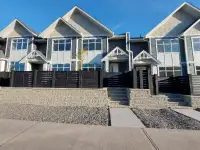 Townhouse in Glenmore (Aug 1st)