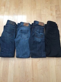 Great mens Guess jeans!!