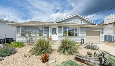 5878 Tulameen St, Oliver, BC PropertyGuys Sign # 353560 FOR FULL DETAILS: visit site and enter sign...