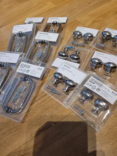 Kitchen cabinet handles/knobs - new never used, View more