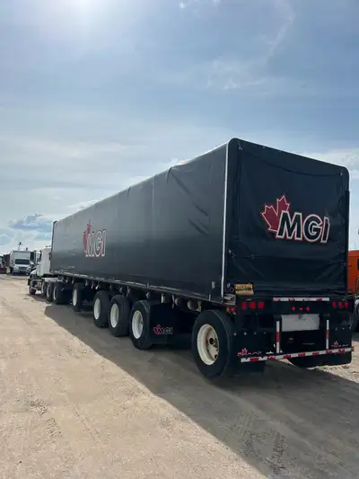 Tarp is in perfect shape, trailer is freshly safetied and in perfect working condition great rubber...
